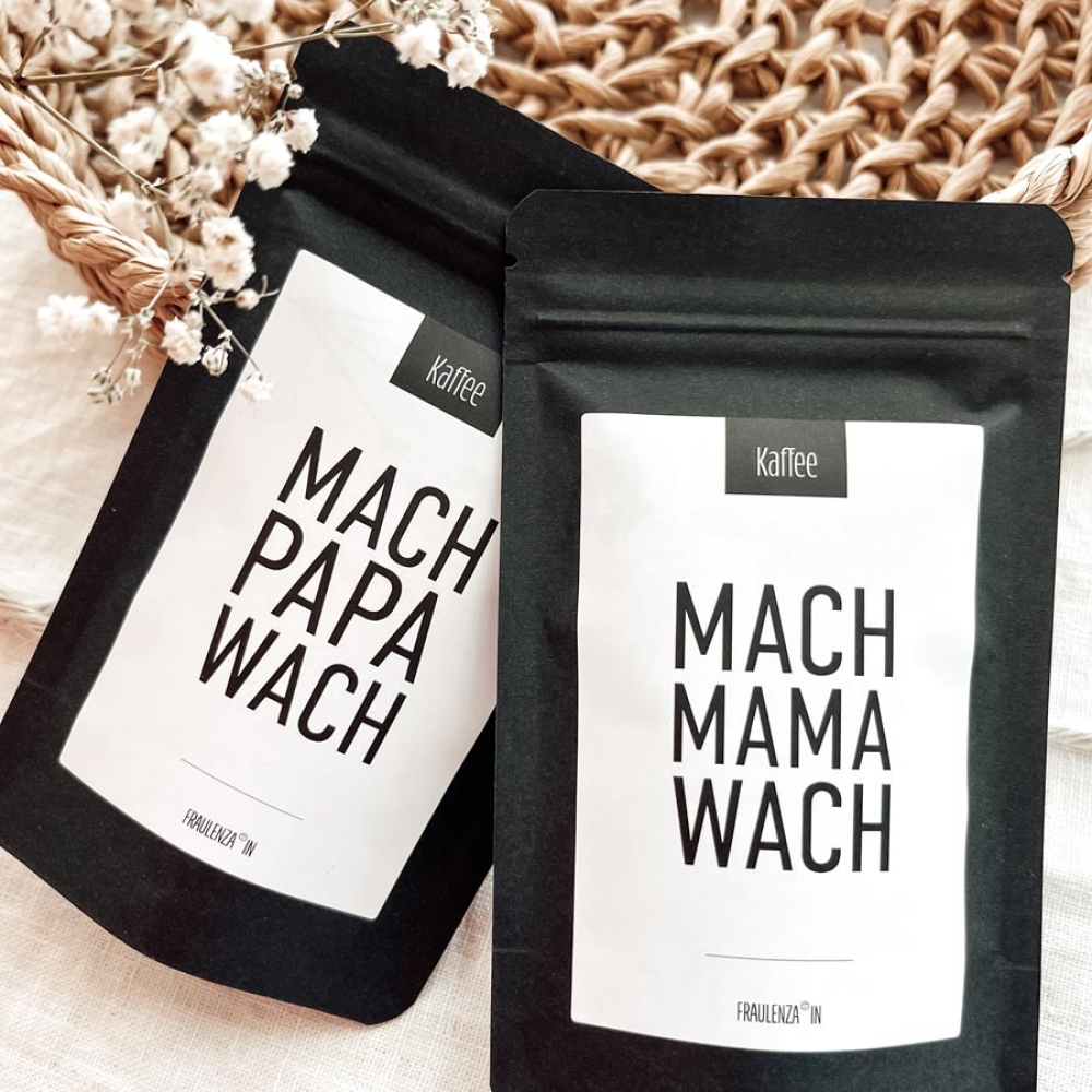 Geschenkbeutel schwarz mit der Aufschrift mach papa wach